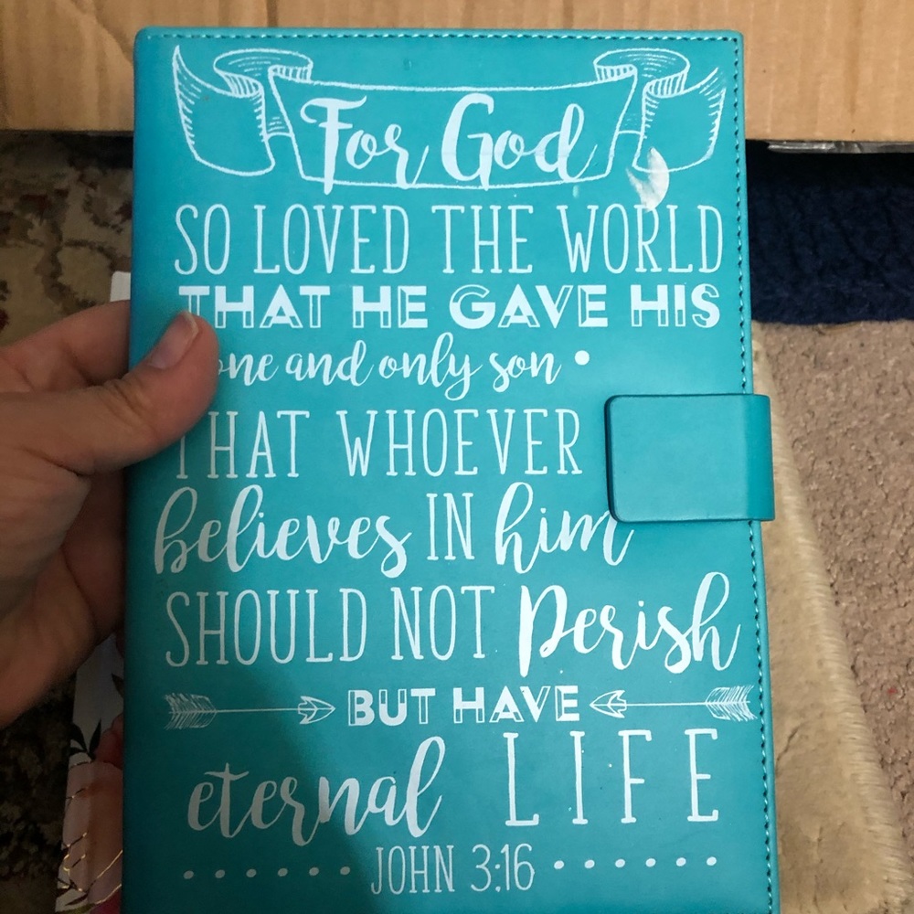 Notebook - Picture 6 of 8